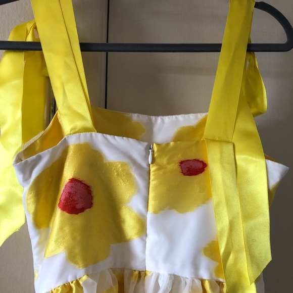 Mae Mae’d in NYC Karalena Floral Lemon Drop Dress 0 - Picture 6 of 8